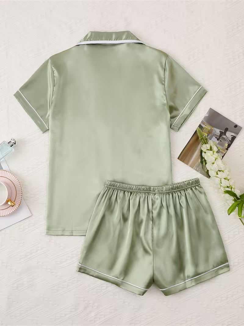 Soft Satin Women's Pajama Set with Short Sleeves and Shorts