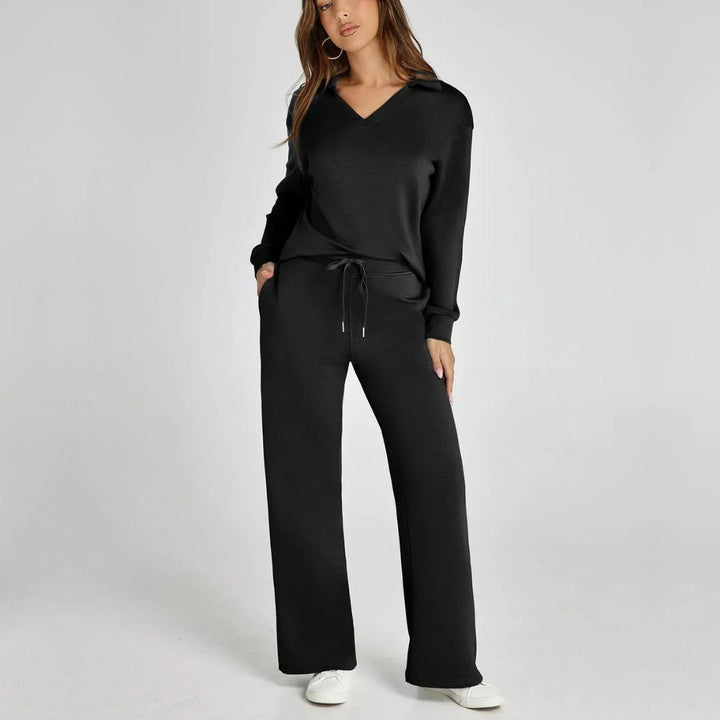 Eline | Luxury Loungewear Set with Comfy Pants and V-Neck