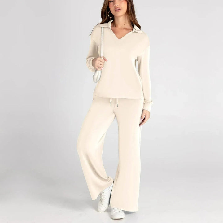Eline | Luxury Loungewear Set with Comfy Pants and V-Neck