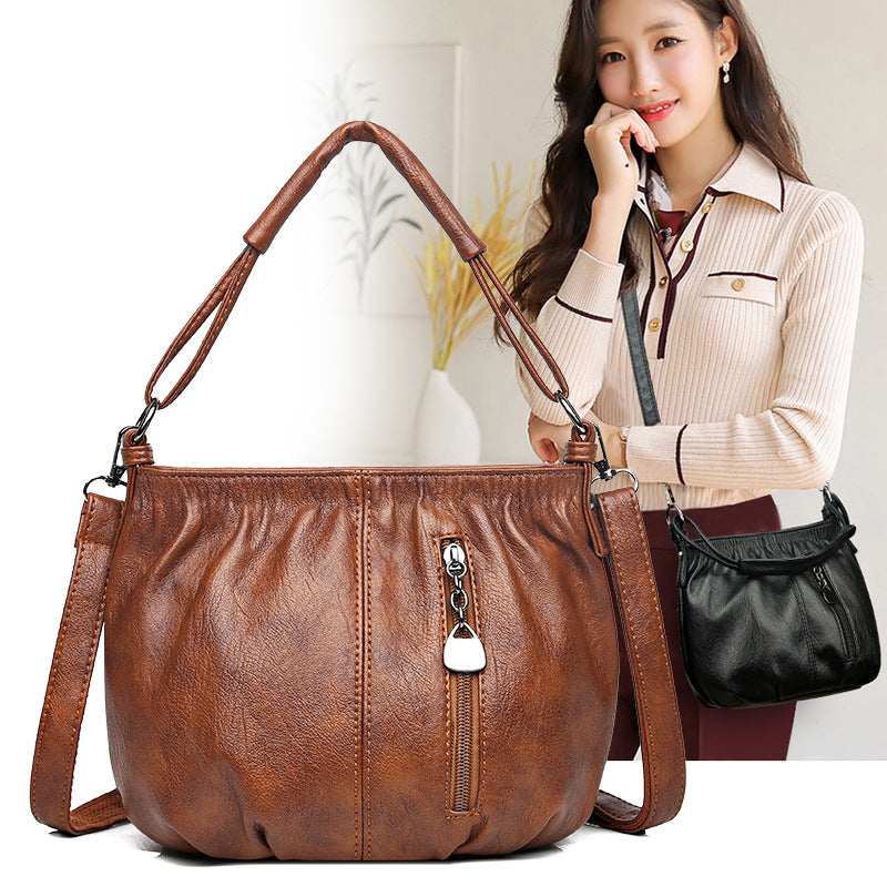 Leila | Elegant Handbag with Soft Pleats and Adjustable Strap