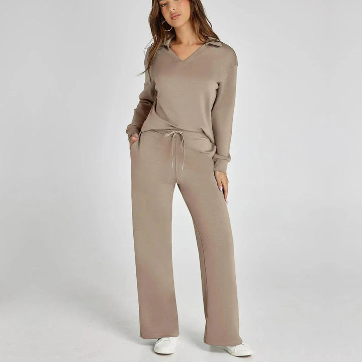 Eline | Luxury Loungewear Set with Comfy Pants and V-Neck
