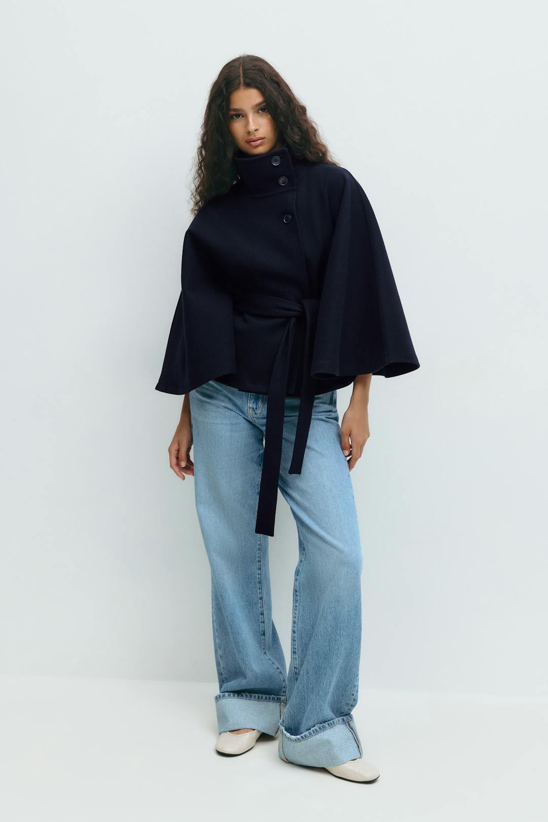 Elegant Chic Women's Coat with Belt and High Collar