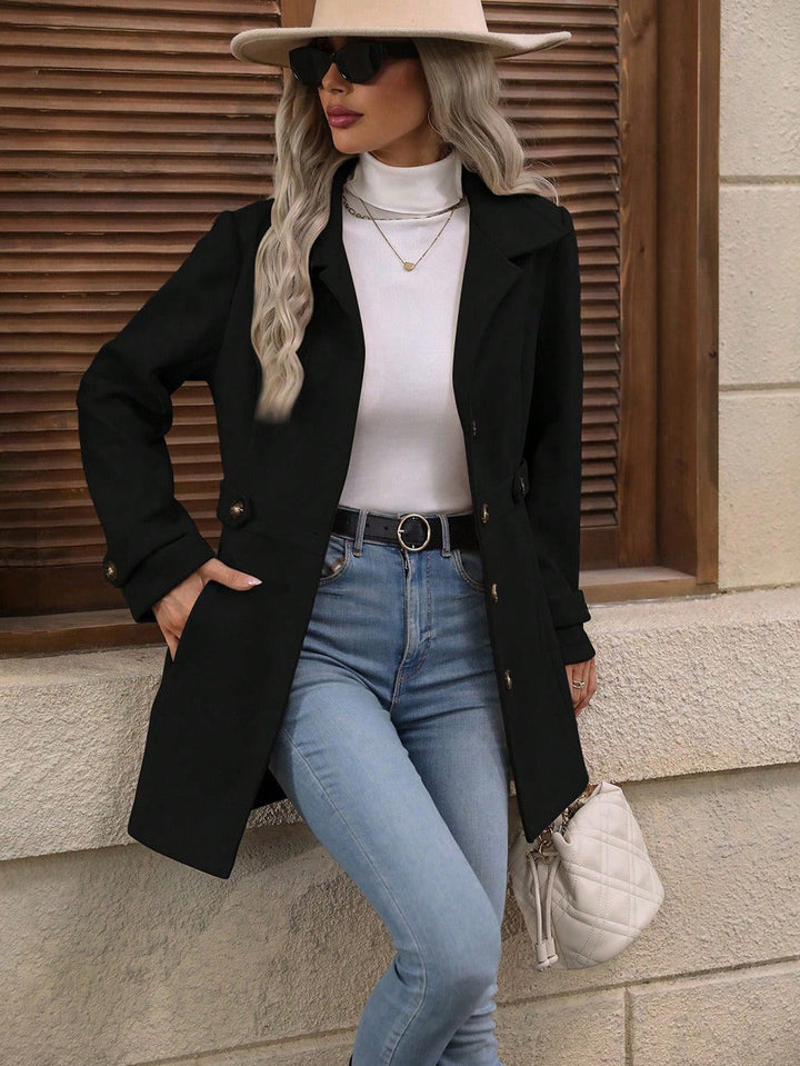 Short Women's Trench Coat with Buttons and Classic Collar