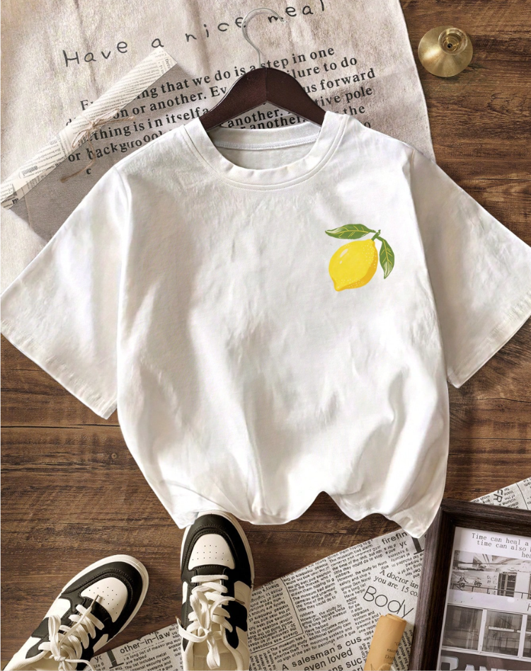 Casual Women's T-shirt with Lemon Print
