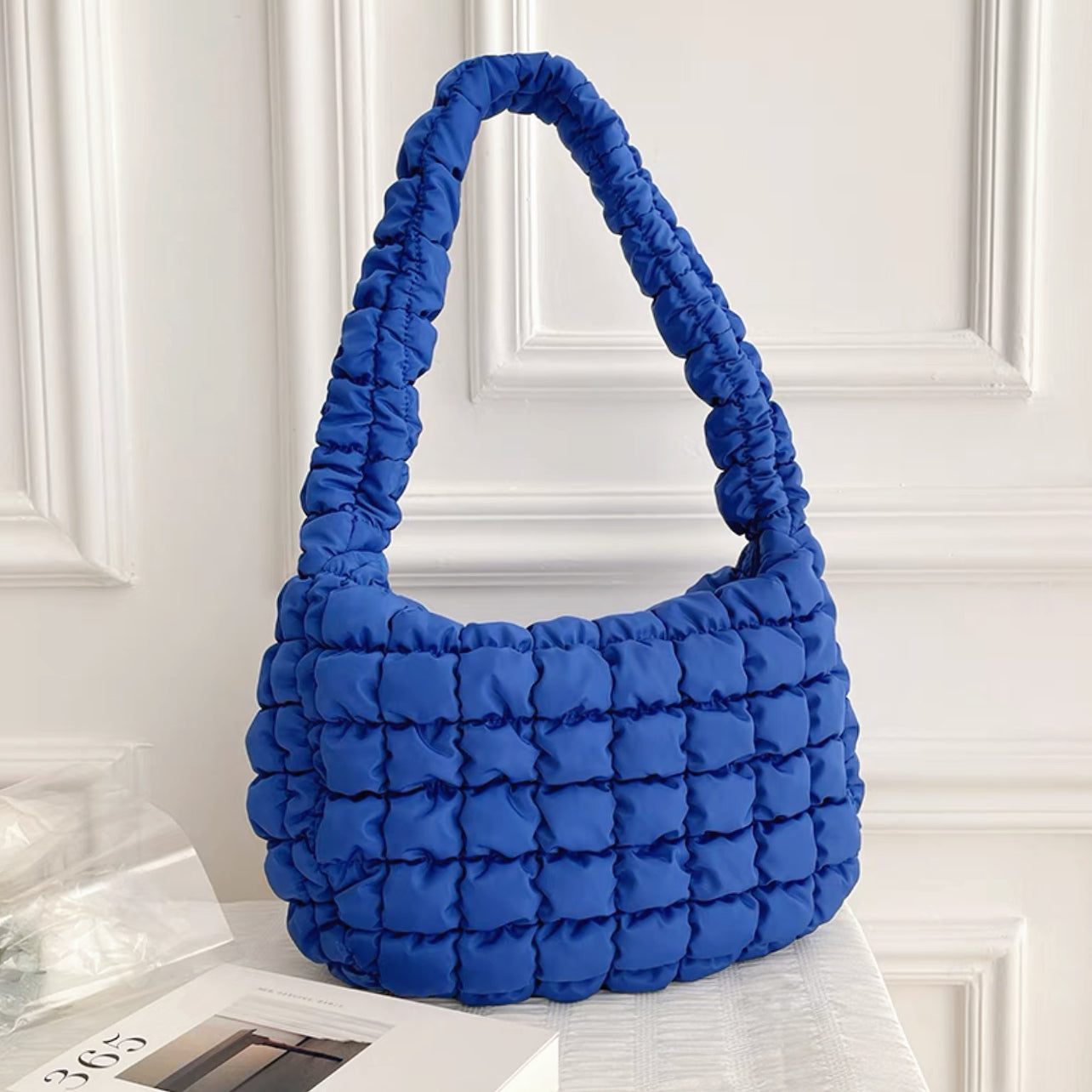 Blue (Only 5 left in stock) / 39 x 30 x 12 cm