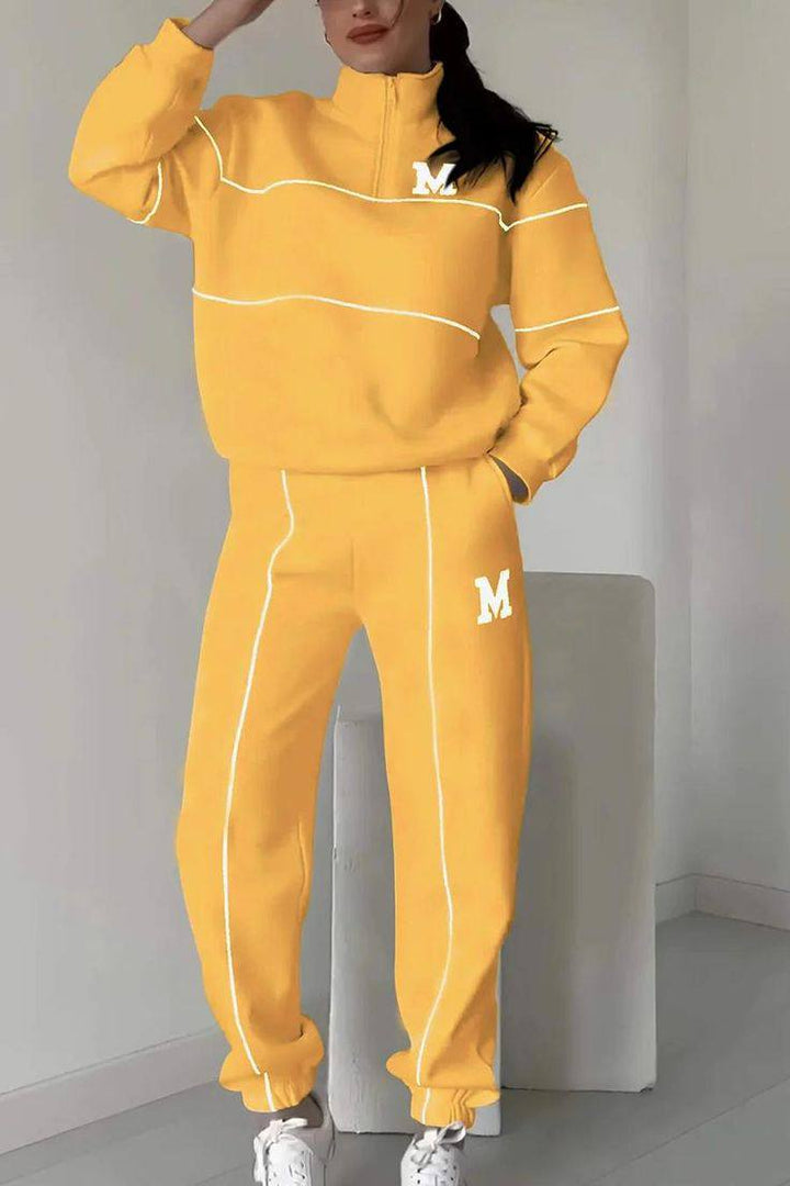 Trendy Women's Tracksuit Set with Half-Zip Sweater