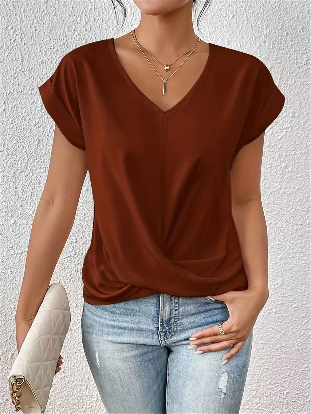 Leonie | Casual Women's V-Neck T-Shirt