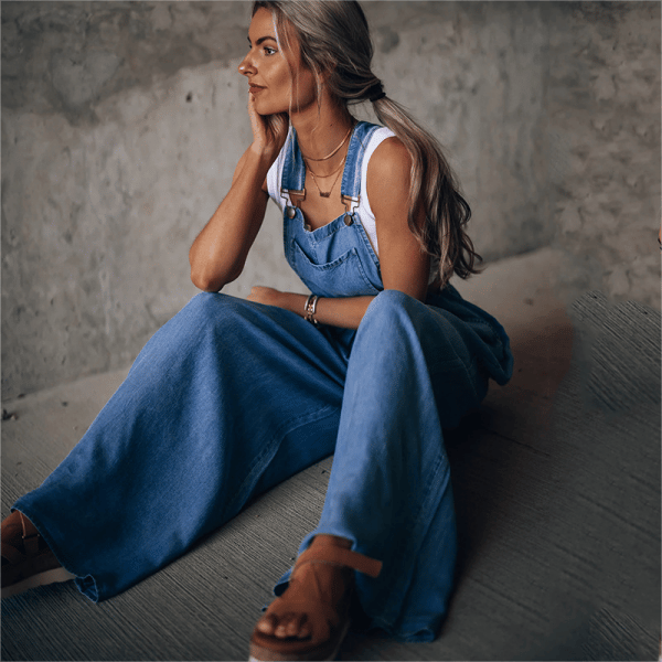 Casual Women's Denim Jumpsuit with Wide Legs and Straps