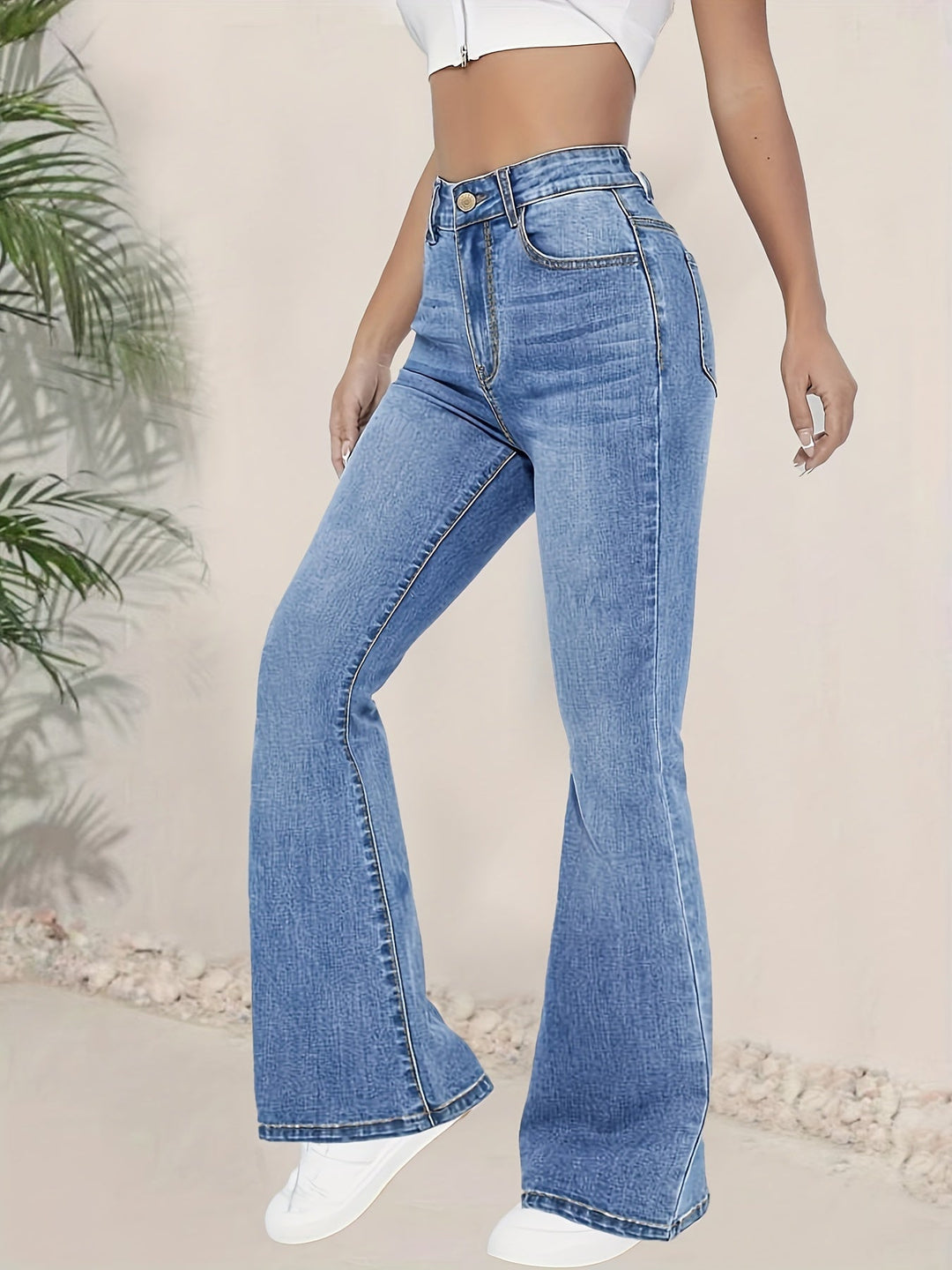 Helsa | Flared Jeans with High Waist