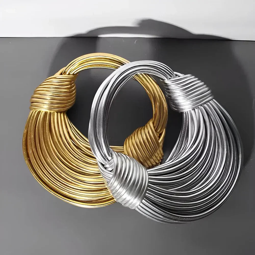 Leonia | Statement Handbag with Metal Structure