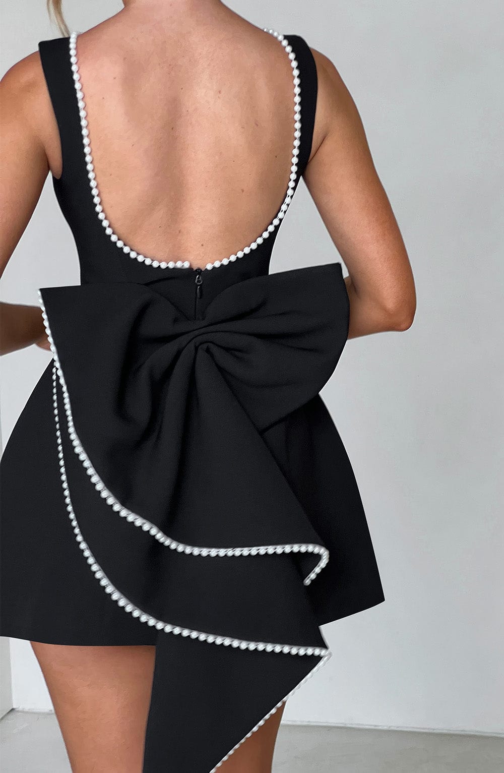 Elegant Women's Cocktail Dress With A-Line And Open Back