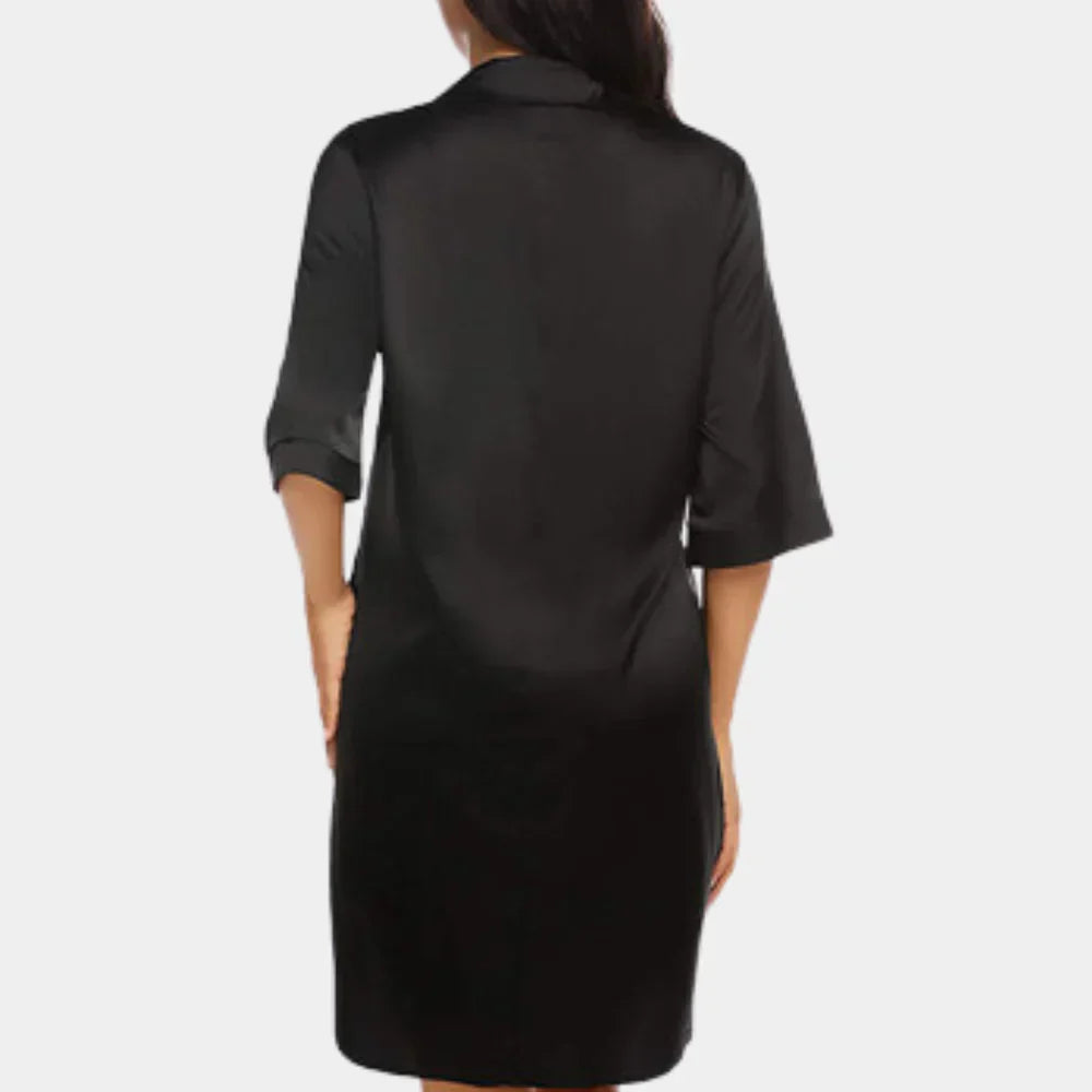 Comfortable Oversized Women's Nightshirt with Buttons and Collar