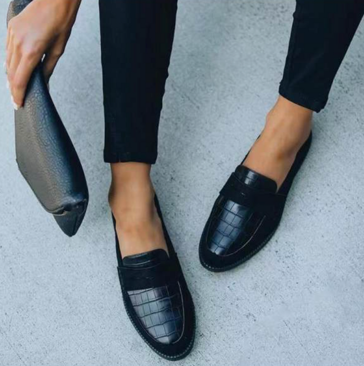 Black Loafers for Women with Vegan Leather and Comfortable Fit