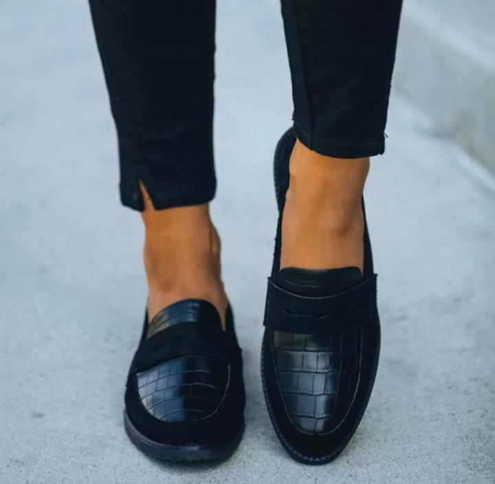 Black Loafers for Women with Vegan Leather and Comfortable Fit
