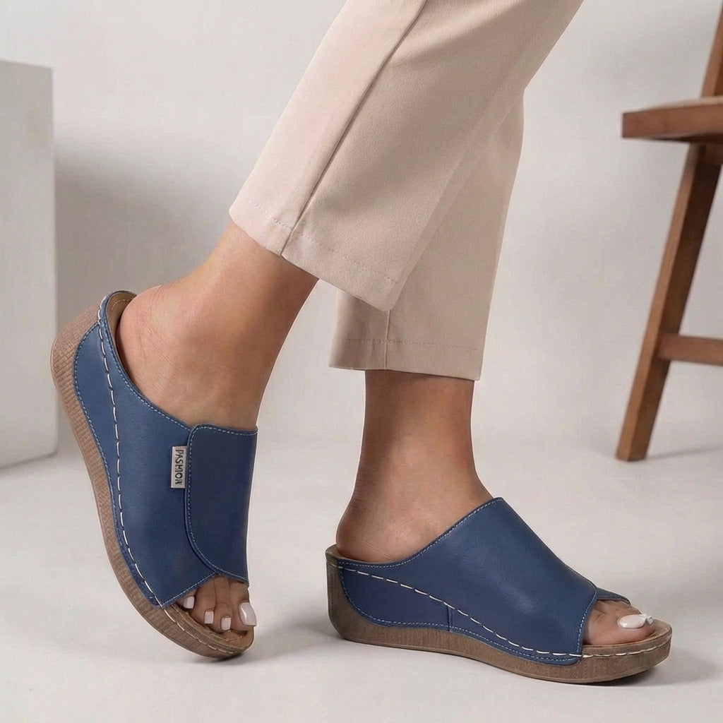Navy blue / EU43