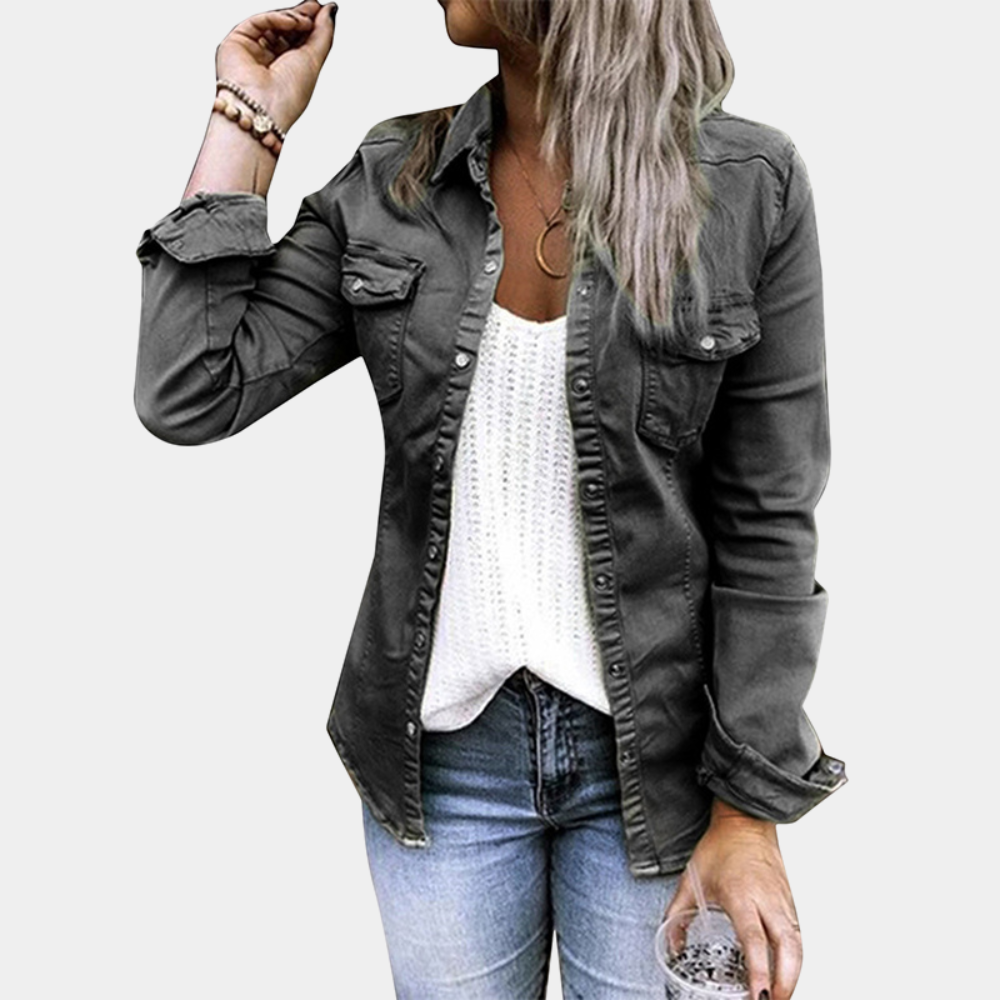 Comfortable women's blouse with tough utility details