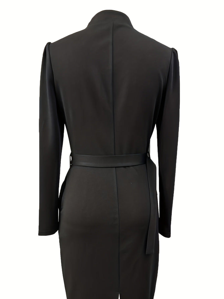 Fitted Women's Midi Dress with Belt and Three-Quarter Sleeves