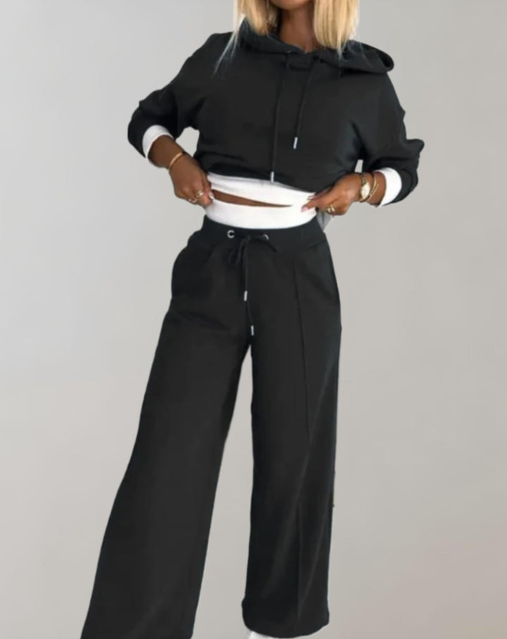 Comfortable Women's Lounge Set with Wide Pants and Hoodie