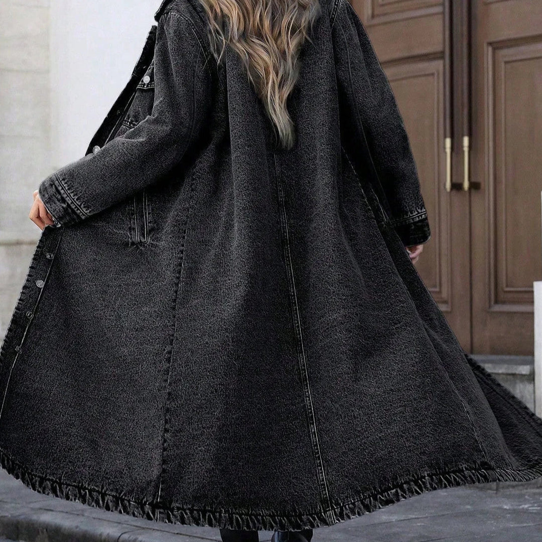 Long Oversized Women's Denim Jacket with Button Closure and Pockets