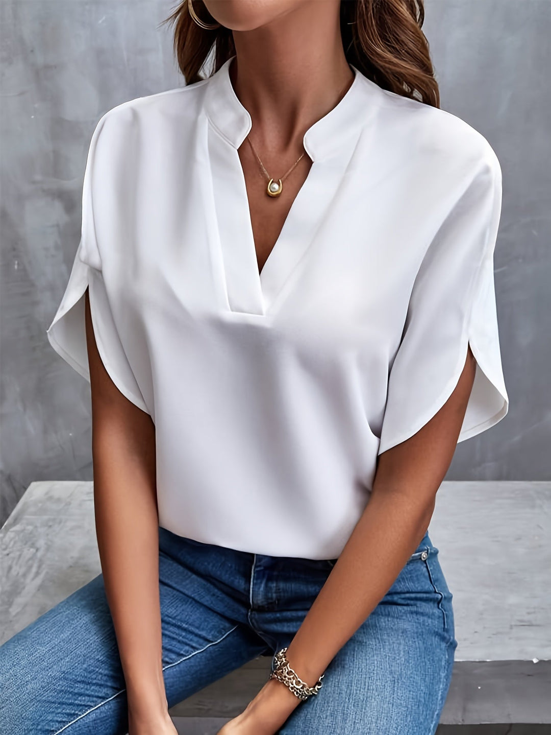 Lightweight Women's Blouse with V-Neck and Short Sleeves