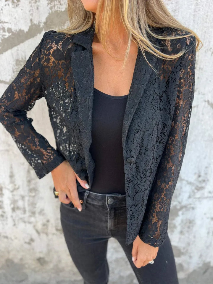 Cita | Elegant Lace Blazer with Three-Quarter Sleeves