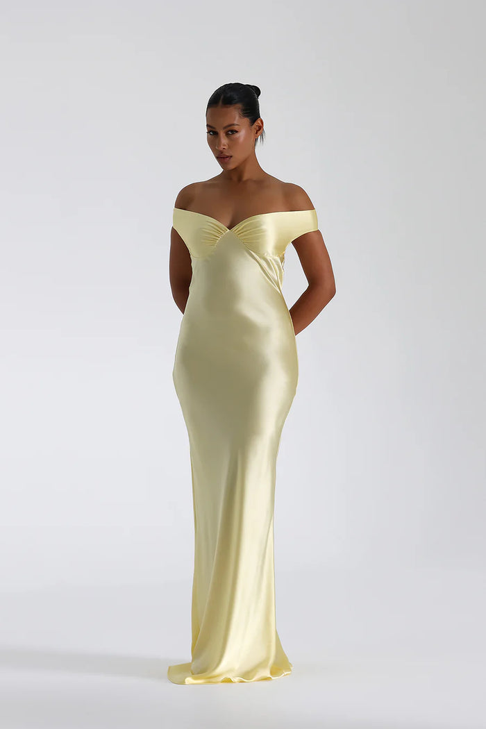 Ceci | Elegant Satin Evening Dress with Off-Shoulder Design