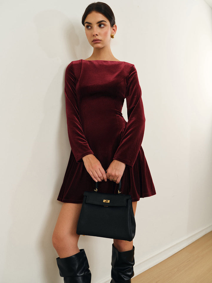 Elegant Red A-line Velvet Women's Mini Dress with Long Sleeves