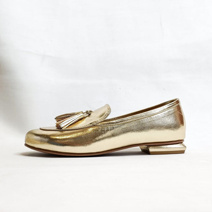 Luxury Gold Women's Loafers with Tassels and Flat Sole