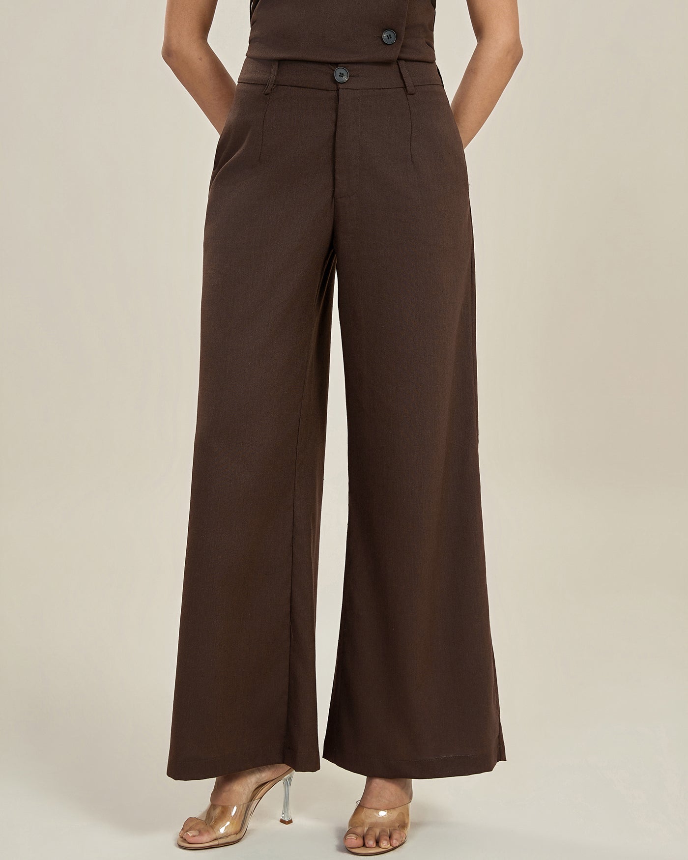 Brown / L