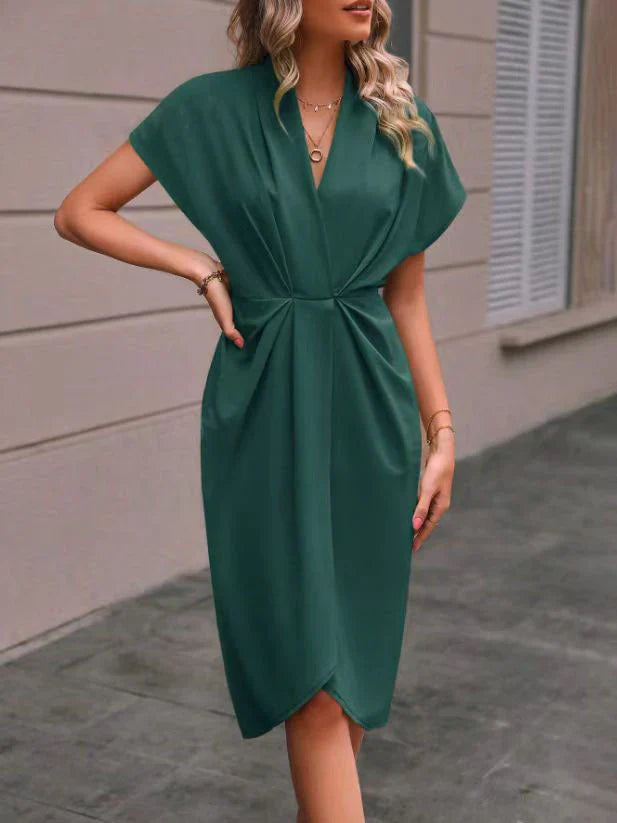 Chic and Elegant Women's Midi Dress with Comfortable Fit