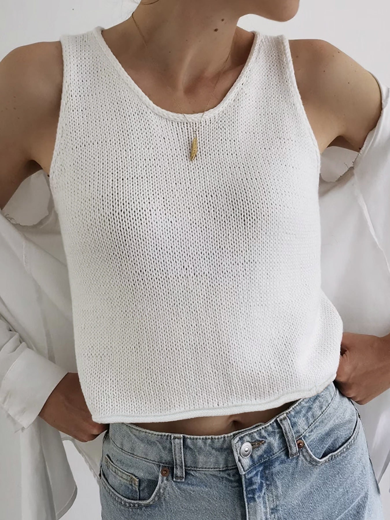 White / XL