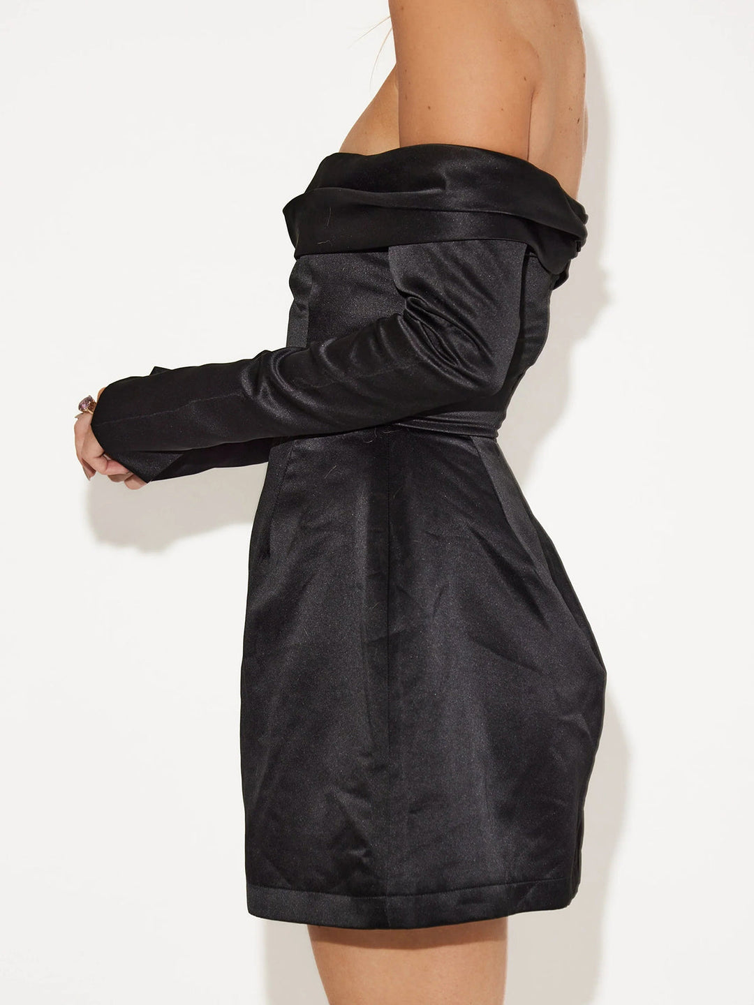 Black Cocktail Mini Dress for Women with Off-Shoulder and Long Sleeves