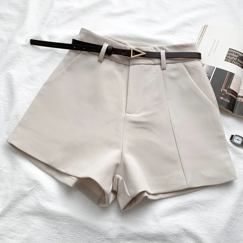 Elegant Women's High-Waisted Straight-Fit Shorts