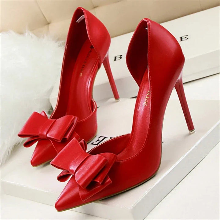 Gilia | Elegant Pumps with Bow Detail