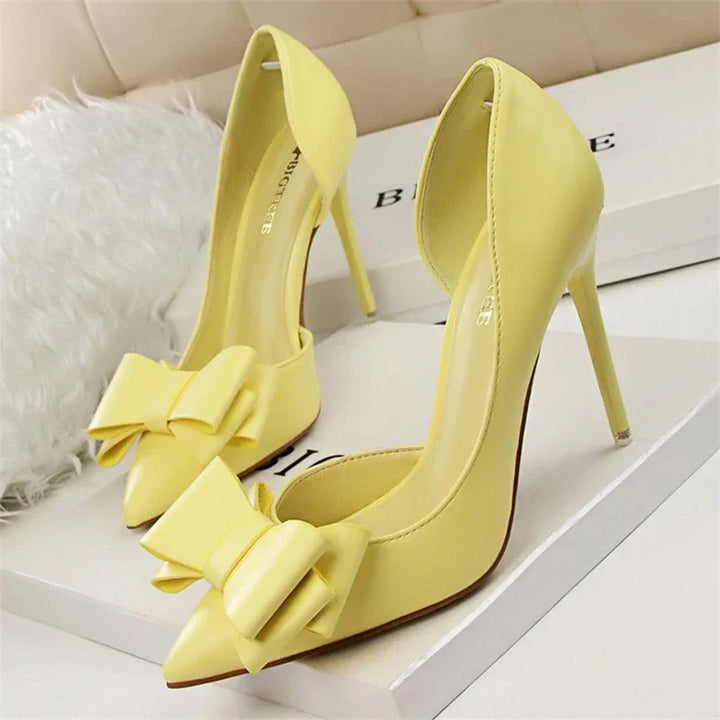 Gilia | Elegant Pumps with Bow Detail