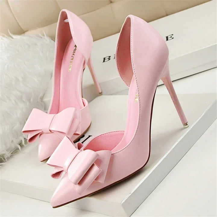 Gilia | Elegant Pumps with Bow Detail