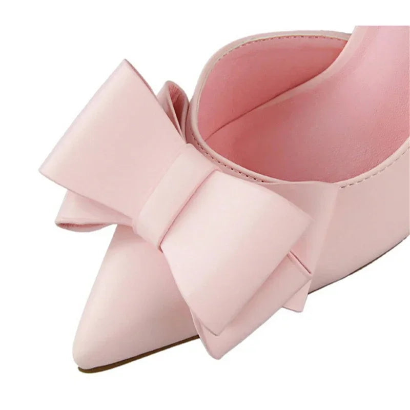 Gilia | Elegant Pumps with Bow Detail