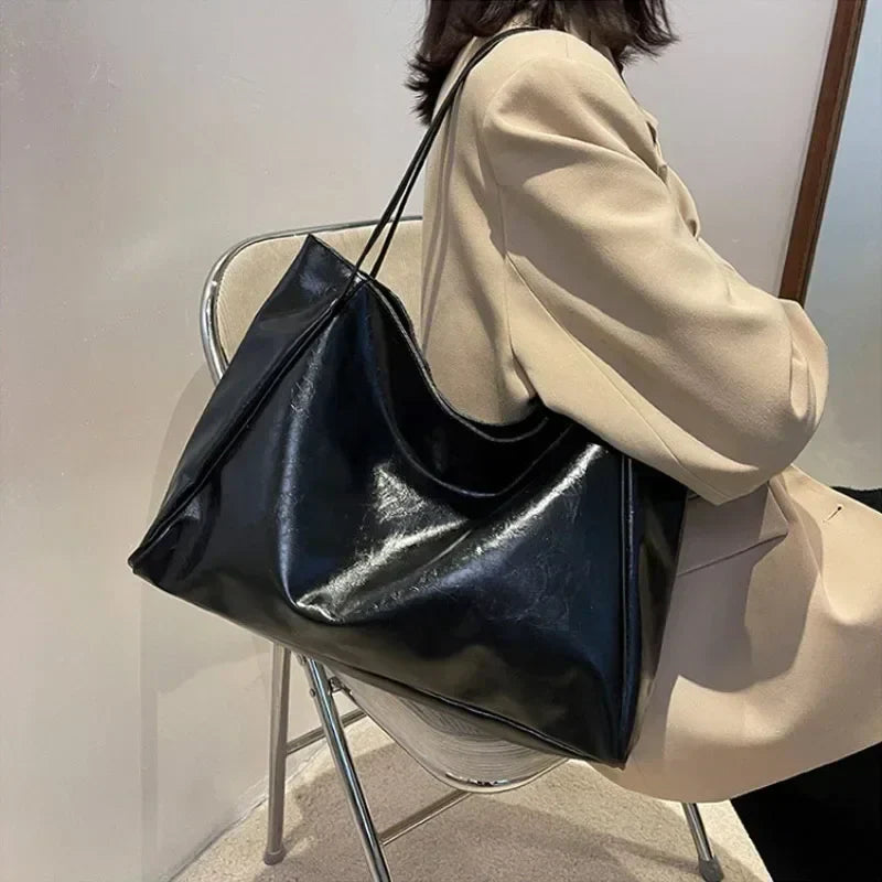 Leora | Luxurious Spacious Shopper Shoulder Bag