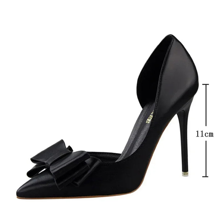 Gilia | Elegant Pumps with Bow Detail