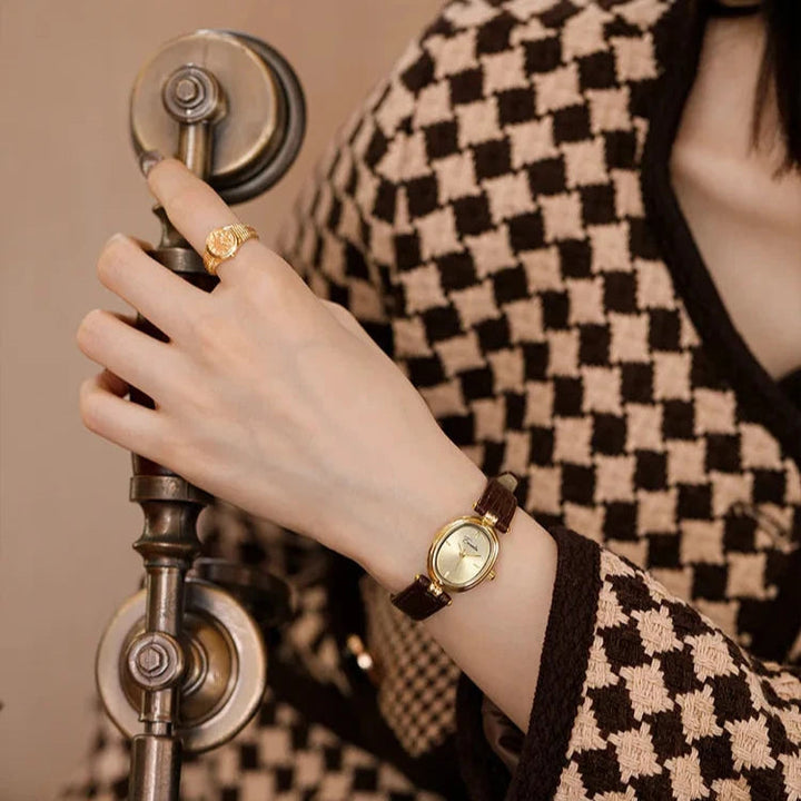 Stylish Women's Gold Watch with Classic Leather Band