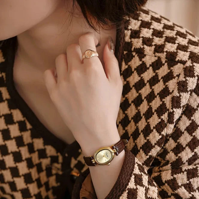 Stylish Women's Gold Watch with Classic Leather Band