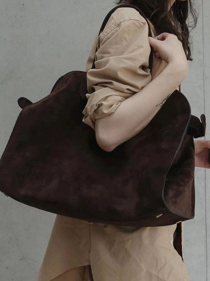 Luxury Chic Women's Large Handbag with Spacious Interior