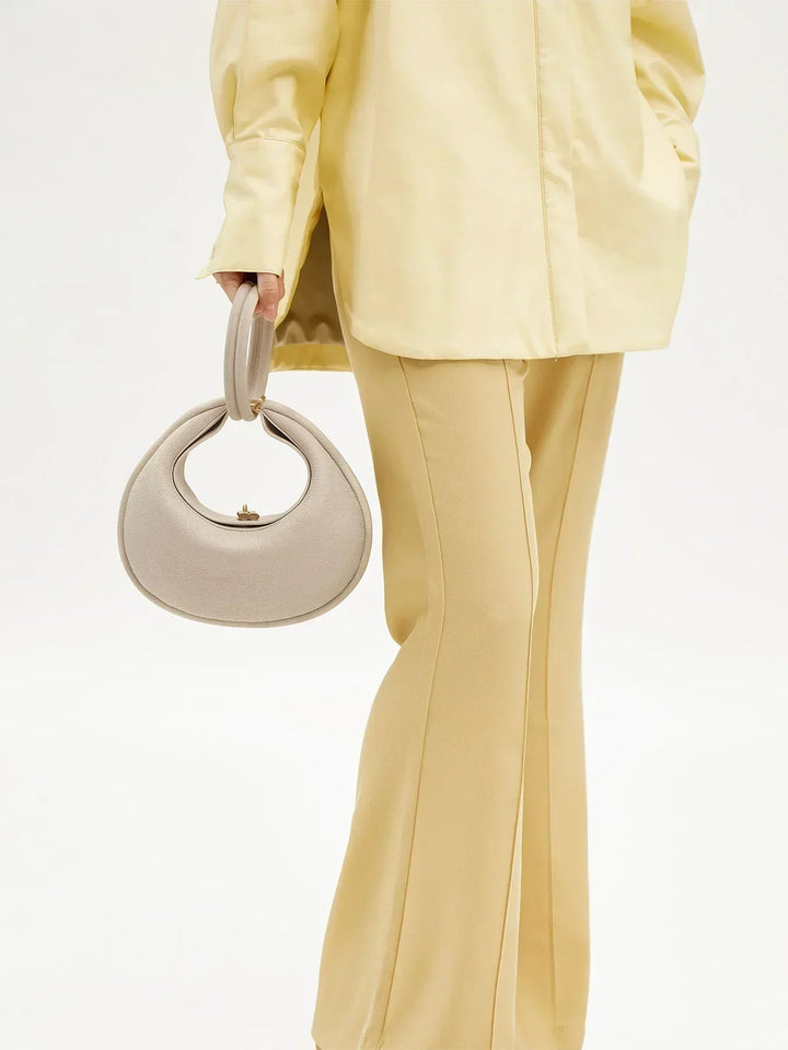Thonia | Chic Minimalist Half-Moon Shoulder Bag