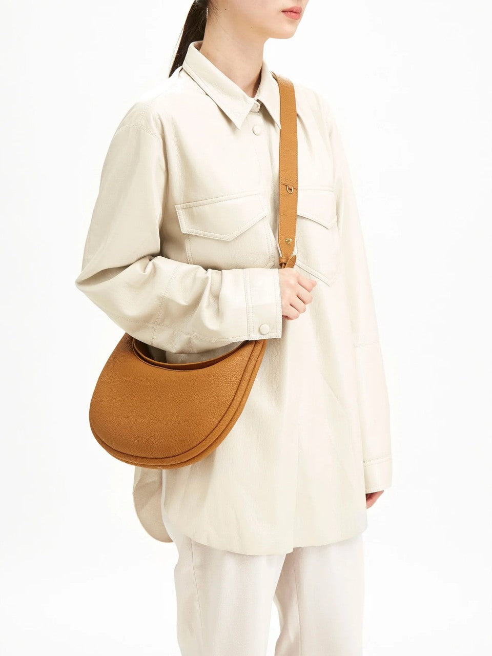 Thonia | Chic Minimalist Half-Moon Shoulder Bag