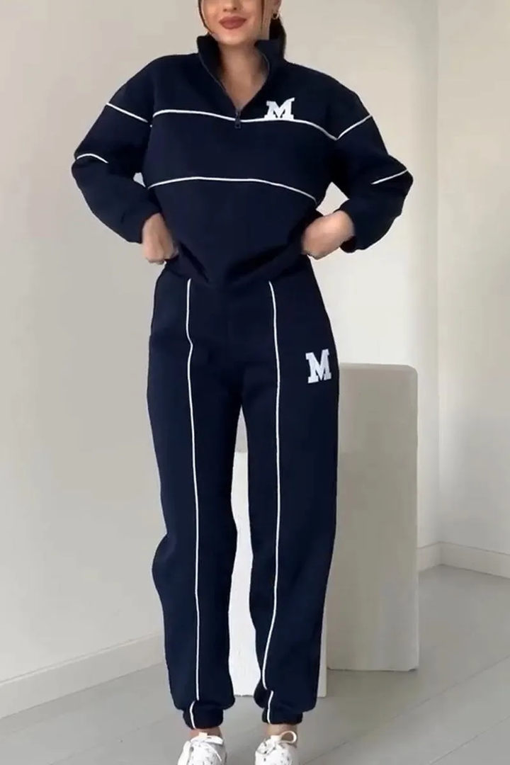 Trendy Women's Tracksuit Set with Half-Zip Sweater