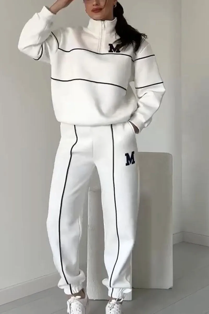 Trendy Women's Tracksuit Set with Half-Zip Sweater