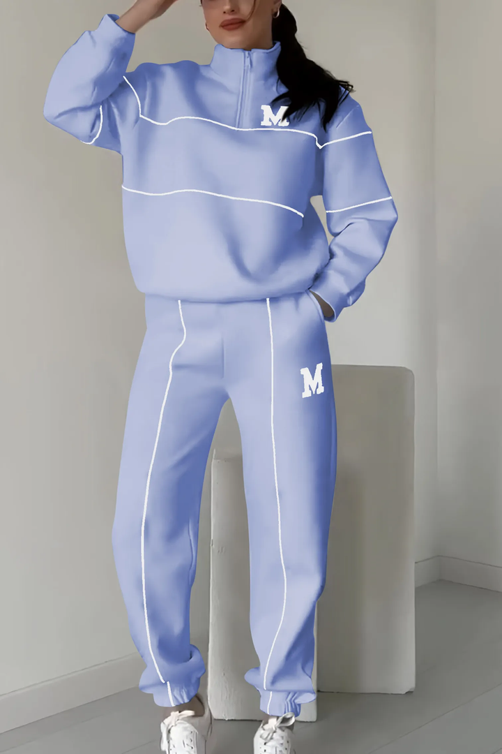Trendy Women's Tracksuit Set with Half-Zip Sweater