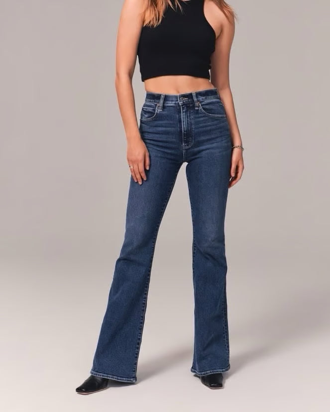 Classic Flared High-Waist Jeans