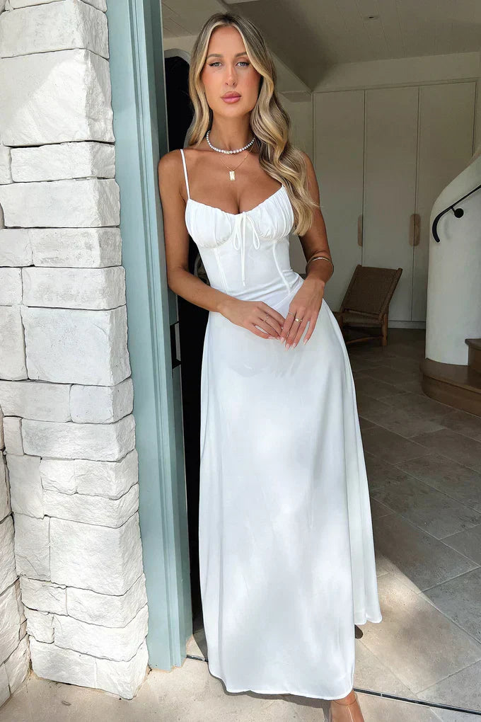 Airy Women's Maxi Dress With Spaghetti Straps And Flared Skirt