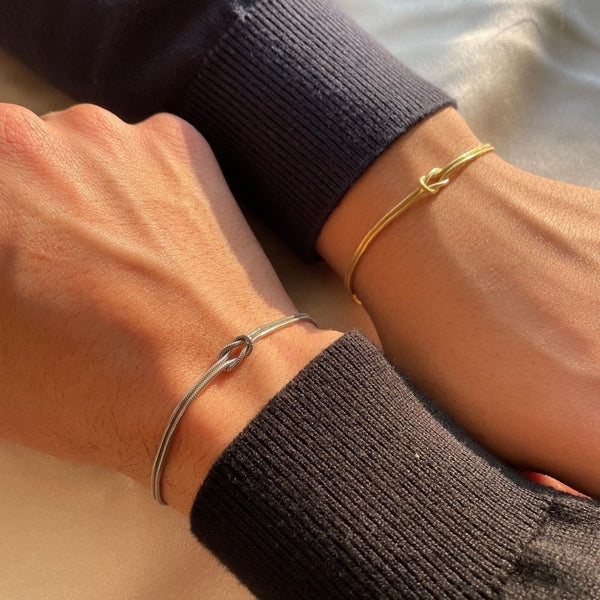 Taisha | Minimalist bracelet with knot detail